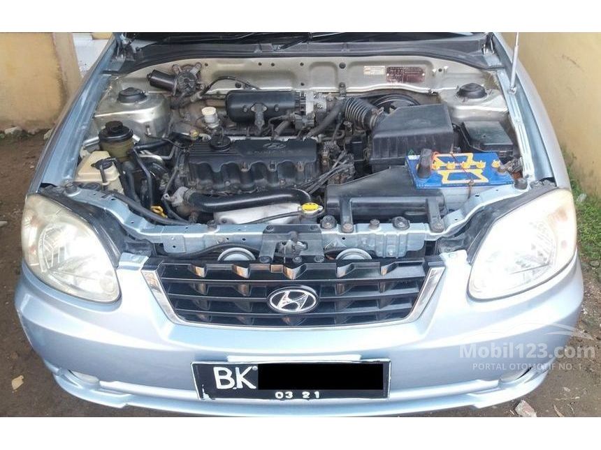 Jual Mobil  Hyundai  Accent 2004  GLS 1 5 di Sumatera Utara 