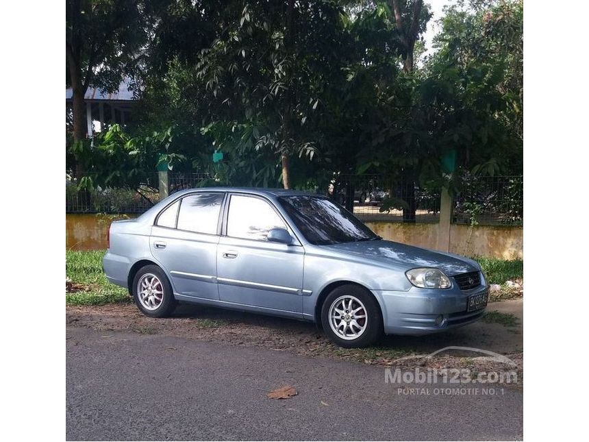 Jual Mobil Hyundai Accent 2004 GLS 1.5 di Sumatera Utara 