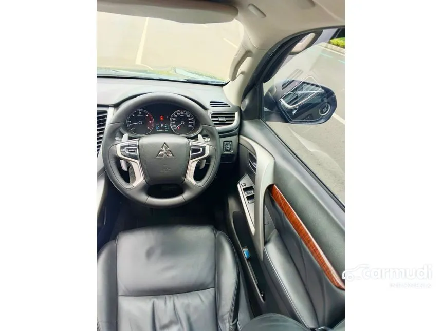 2017 Mitsubishi Pajero Sport Dakar 4X2 SUV