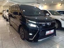 Toyota Voxy 2.0 AT 2019 Hitam Metalik Km Rendah