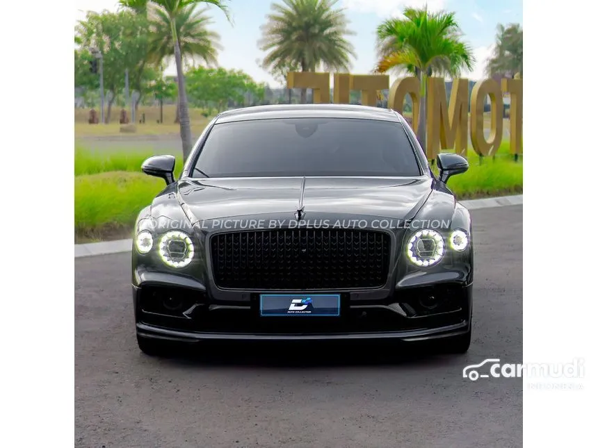 2022 Bentley Flying Spur V8 Blackline Sedan