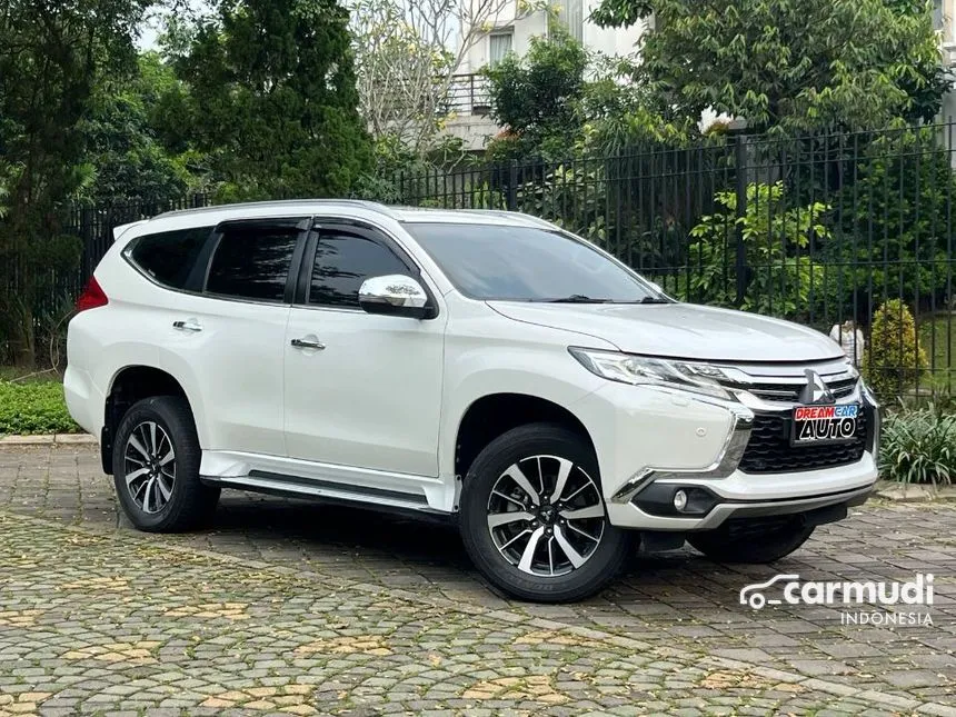 2017 Mitsubishi Pajero Sport Dakar 4X2 SUV