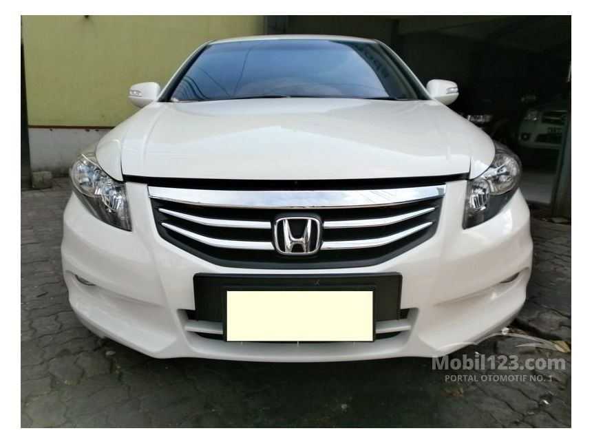 Jual Mobil  Honda  Accord  2011 VTi L 2 4 di Jawa  Tengah  