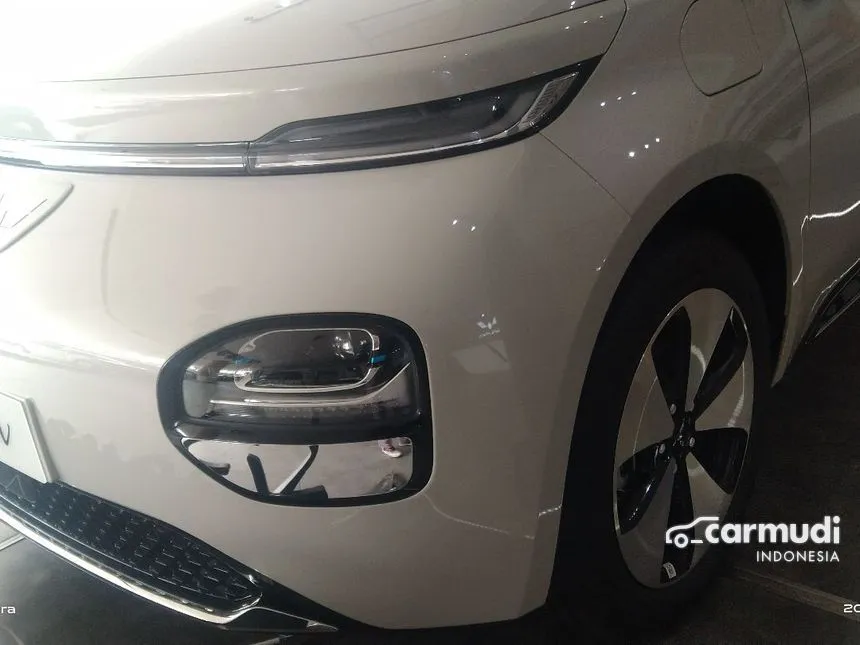 2024 Wuling Cloud EV EV Hatchback