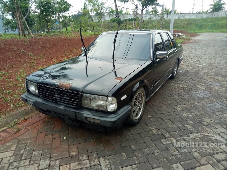 1997 Nissan Cedric 2.7 Manual Sedan