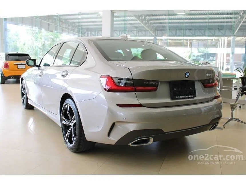 2021 BMW 330Li M Sport Sedan