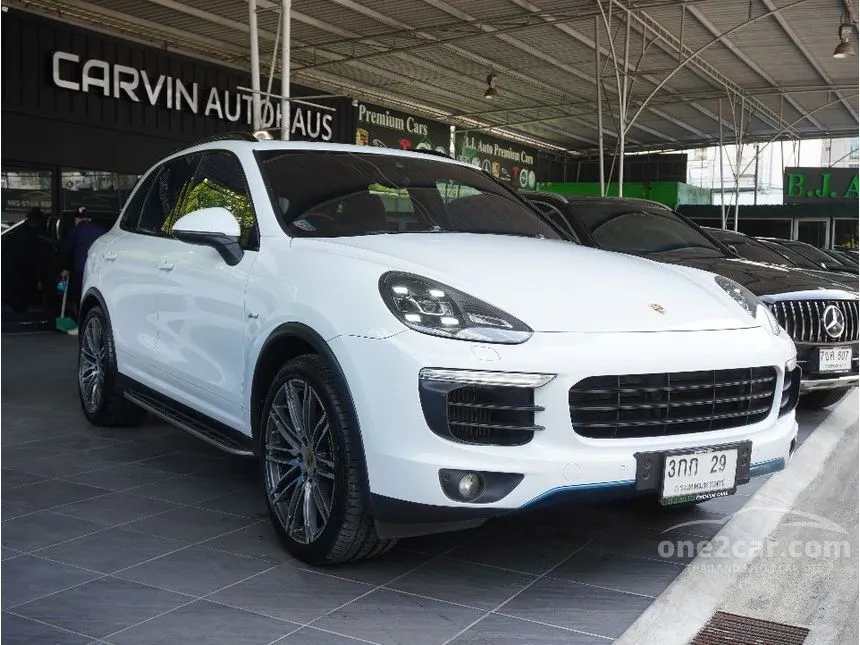 2016 Porsche CAYENNE SUV