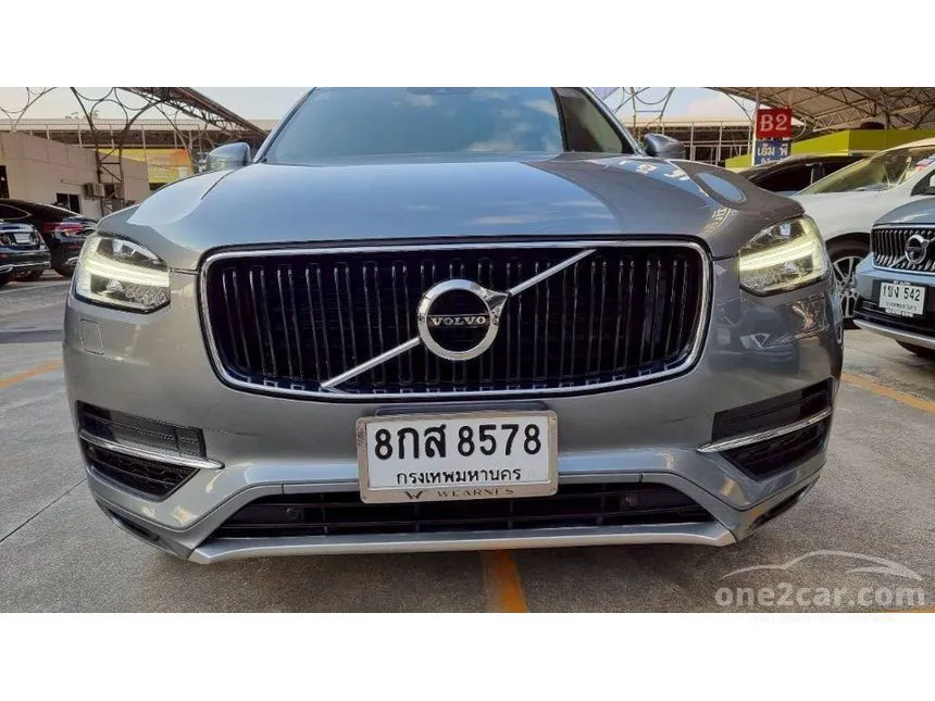 2018 Volvo XC90 T8 Momentum SUV