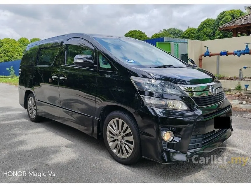 2013 Toyota Vellfire Z Golden Eyes MPV