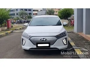 2022 Hyundai IONIQ Signature Coupe