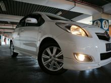 2011 Toyota Yaris 1.5 Compact Car City Car