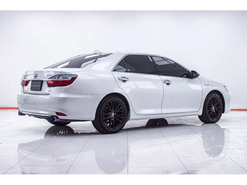 2016 Toyota CAMRY Hybrid Sedan