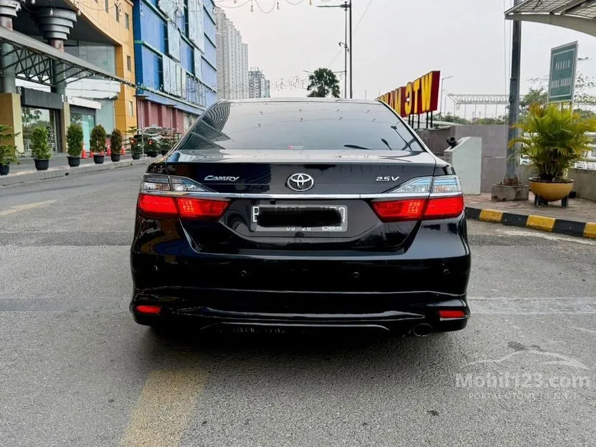 2012 Toyota Camry V Sedan