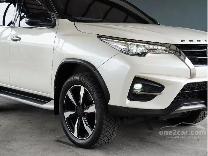 2019 Toyota FORTUNER TRD Sportivo (2-Tone) SUV