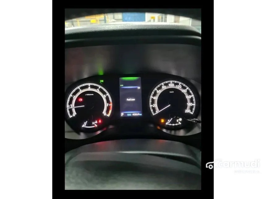 2023 Toyota Kijang Innova Zenix V (Premium Color) MPV