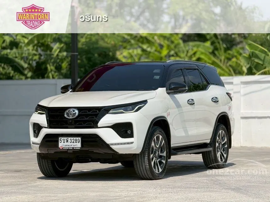 2022 Toyota FORTUNER Commander SUV