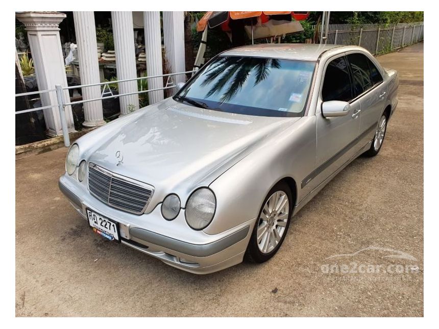 Mercedes-Benz E220 CDI 2002 Elegance 2.1 in กรุงเทพและปริมณฑล Automatic ...