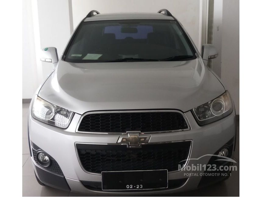 Jual Mobil  Chevrolet  Captiva 2013 C140 2 0 di Jawa  Timur  