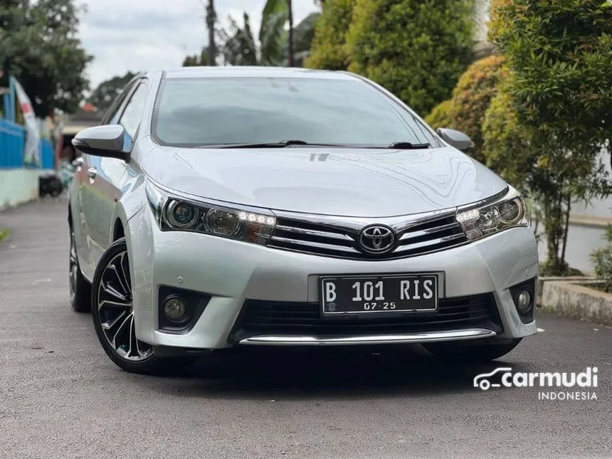 2015 Toyota Corolla Altis V Sedan