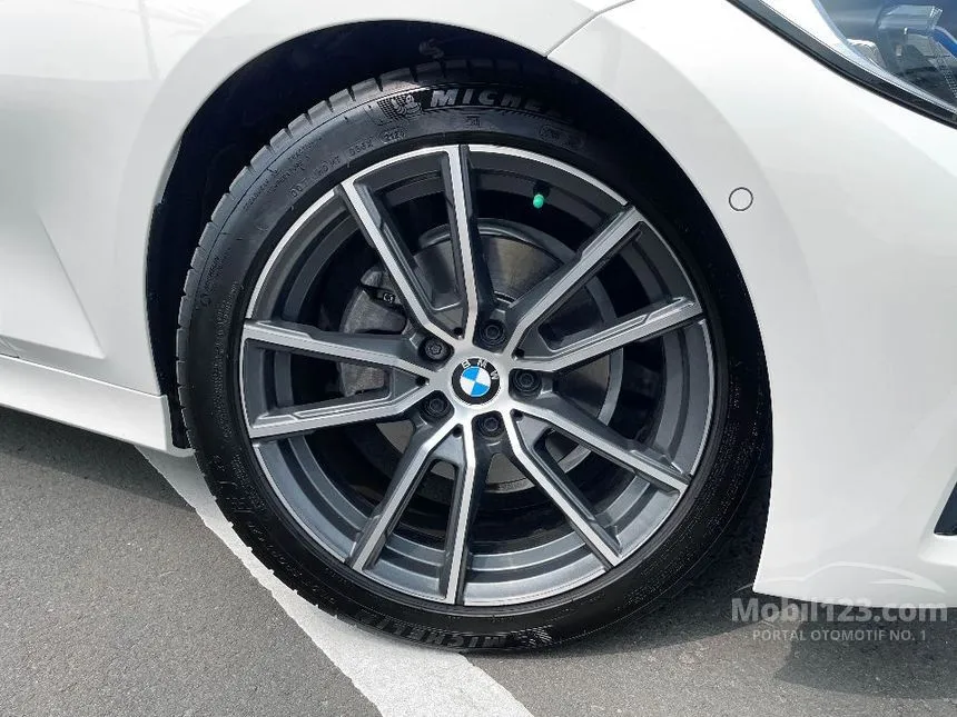 2019 BMW 320i Sport Sedan