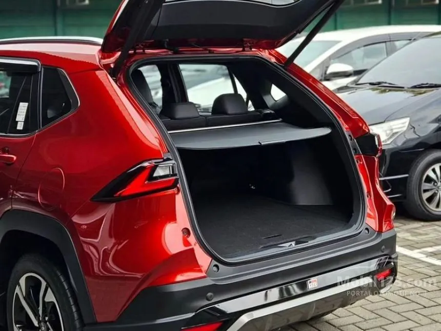 2024 Toyota Yaris Cross S with GR Parts Aero Pkg SUV