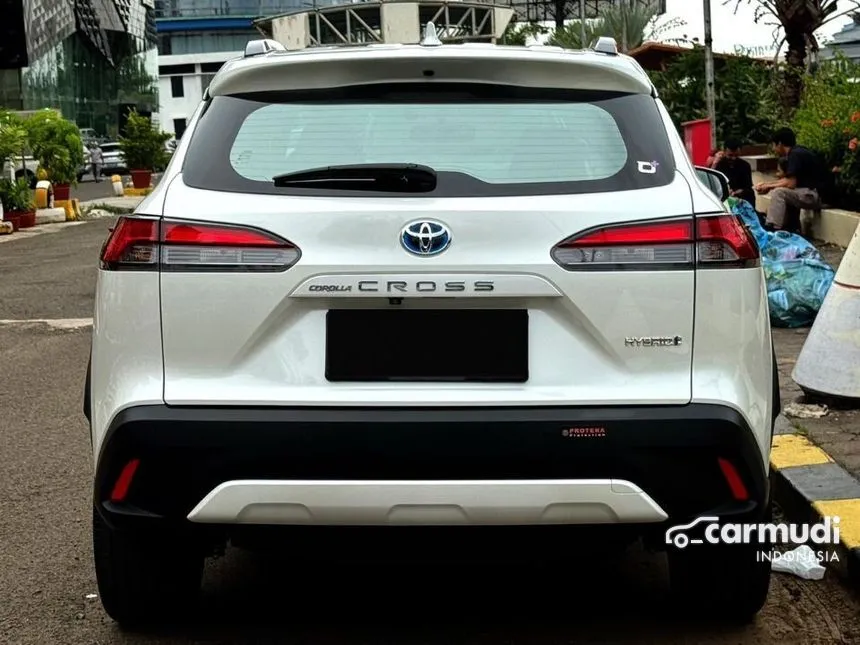 2022 Toyota Corolla Cross Hybrid Wagon