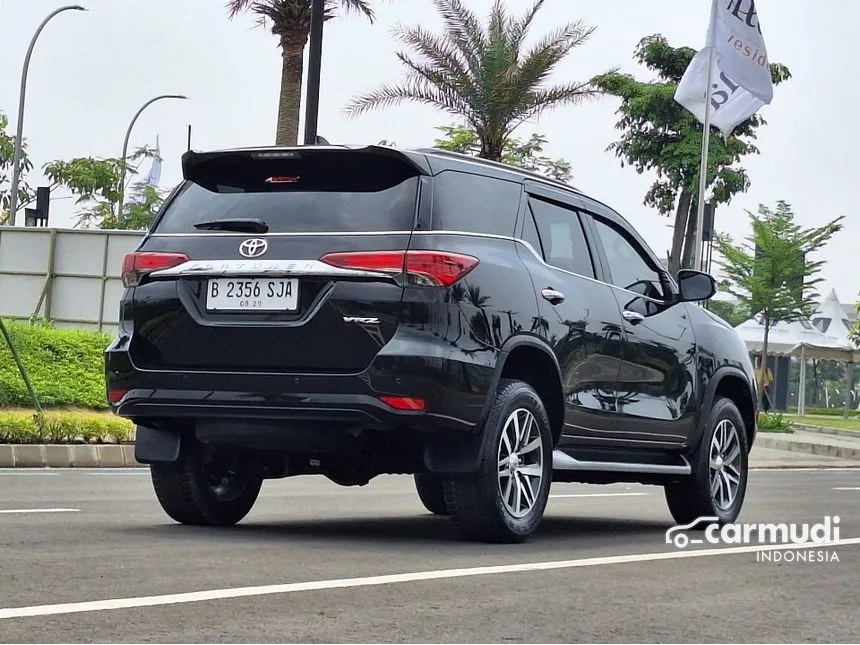 2019 Toyota Fortuner VRZ 4X2 SUV