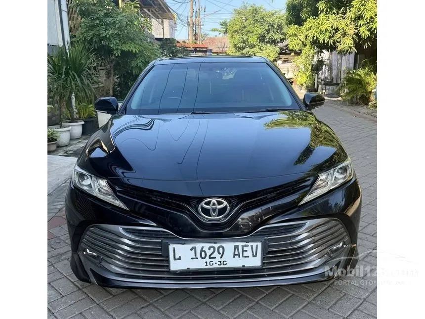 2019 Toyota Camry V Sedan