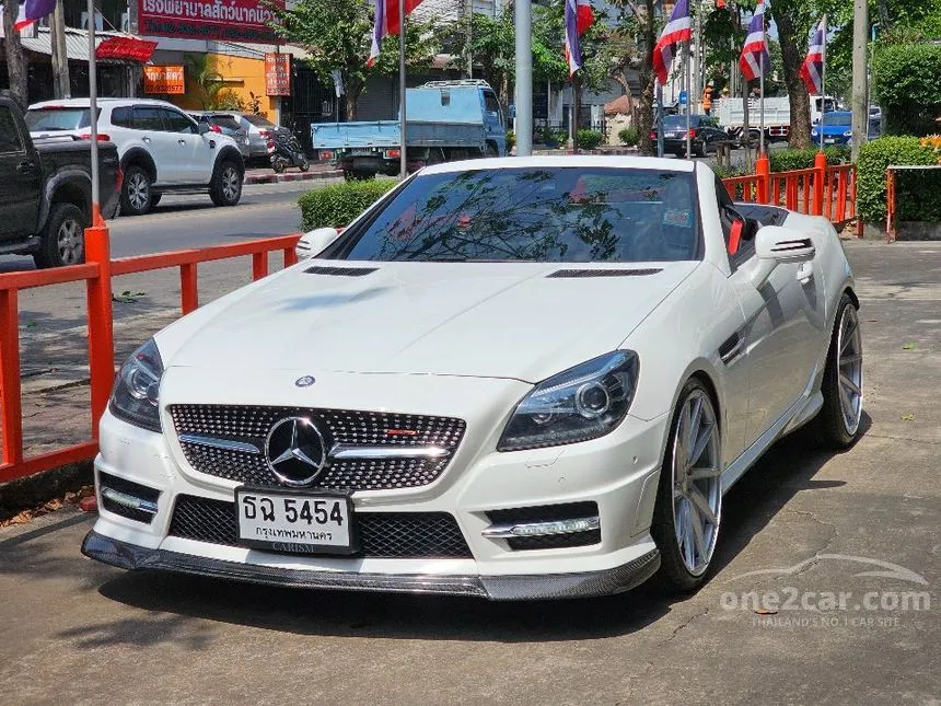 2014 Mercedes-Benz SLK200 AMG Dynamic BlueEFFICIENCY Convertible