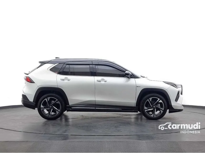 2023 Toyota Yaris Cross S HV (Premium colour) SUV