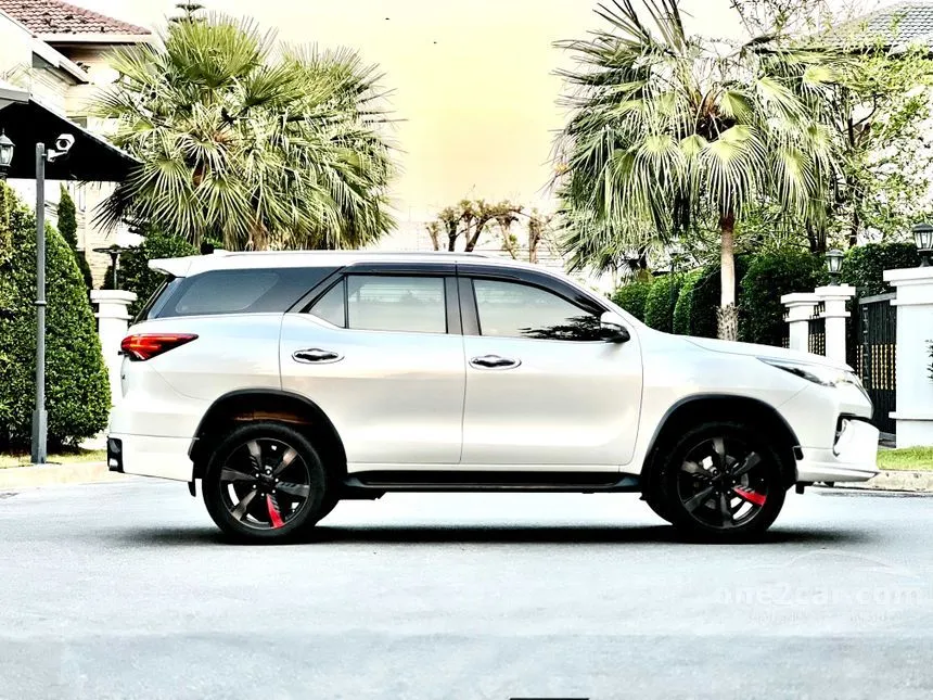 2017 Toyota FORTUNER V SUV