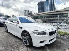 2012 BMW M5 4.4 Sedan - MEMORY WITH 12 WAYS ADJUSTED SEATS, PADDLE SHIFT, KEYLESS ENTRY, REAR ENTERTAIMENT,