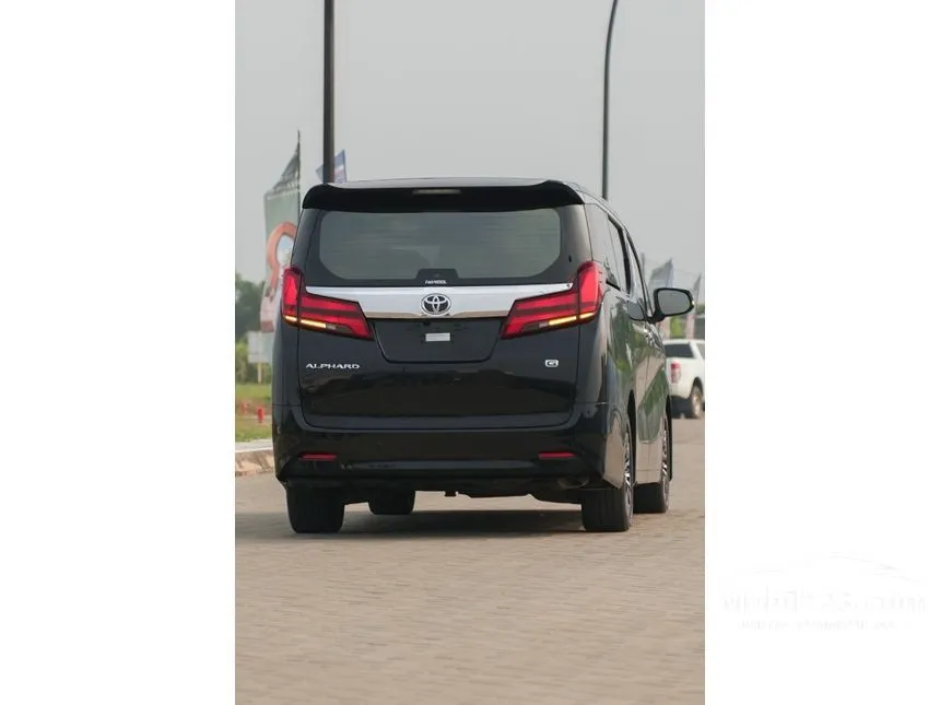 2022 Toyota Alphard G MPV