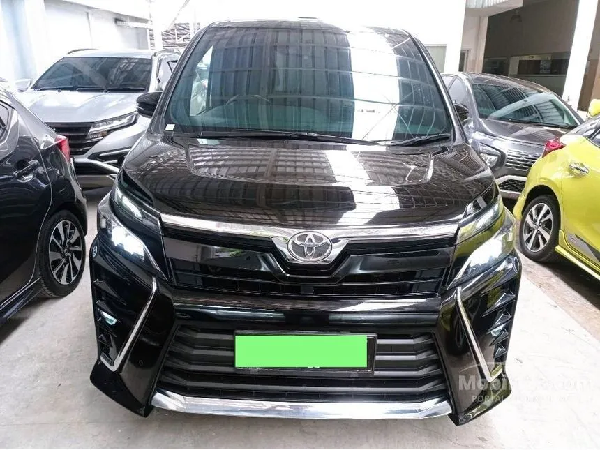 Jual Mobil Toyota Voxy 2019 2.0 di Banten Automatic Wagon Hitam Rp 354.000.000