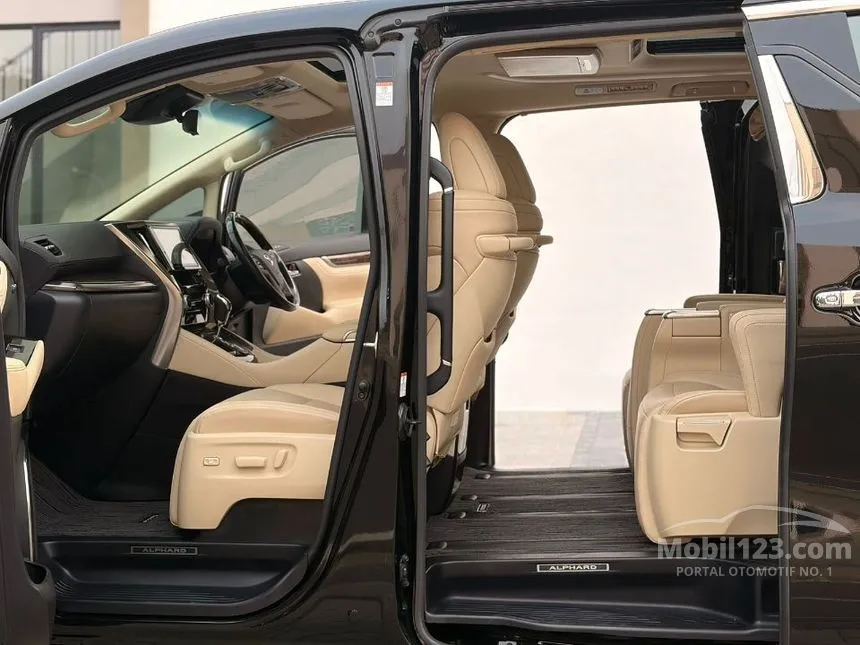 2021 Toyota Alphard G MPV