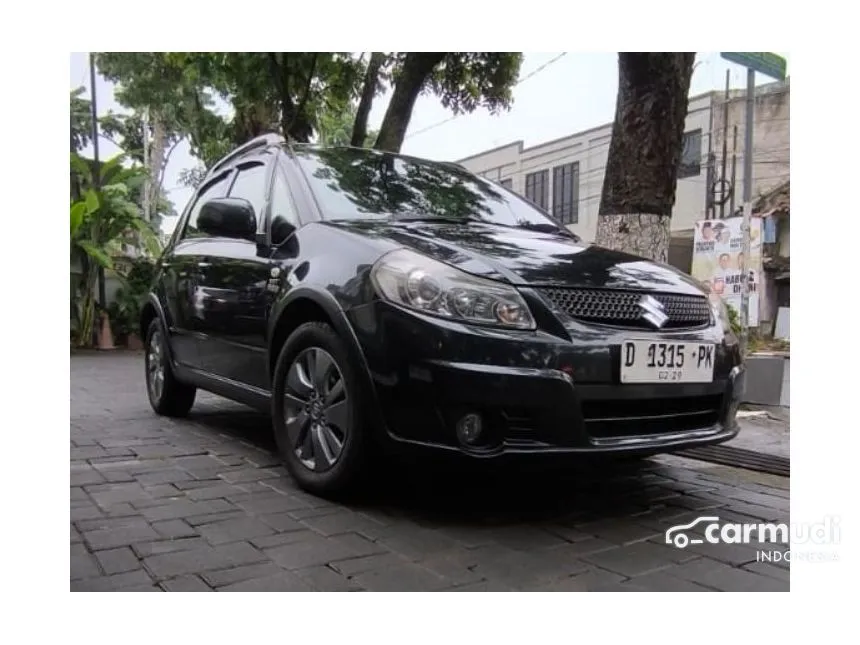 2011 Suzuki SX4 Cross Over Hatchback