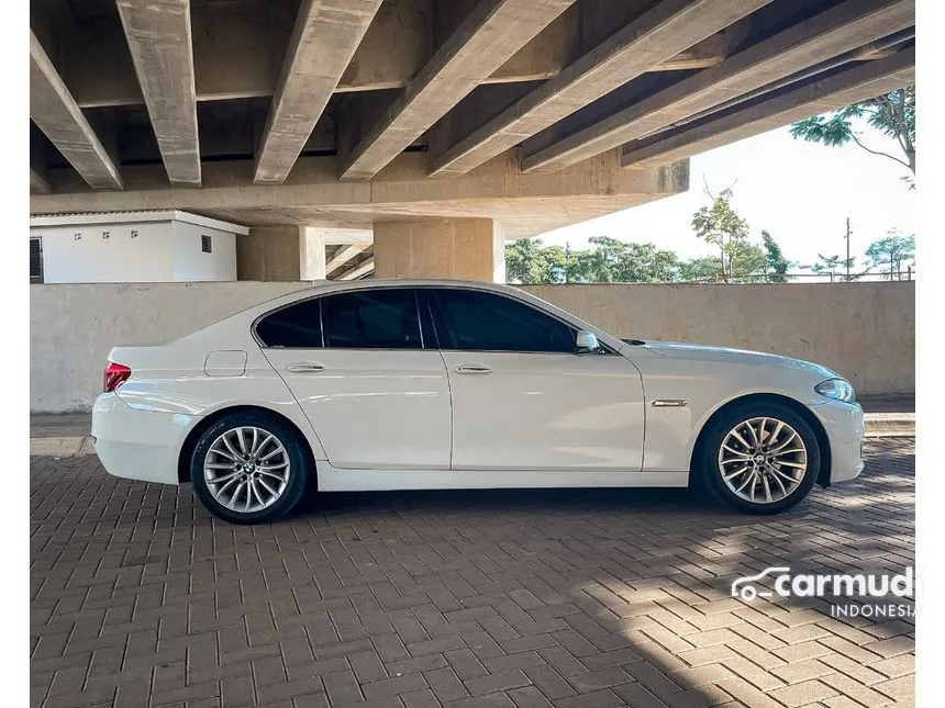 2015 BMW 528i Luxury Sedan