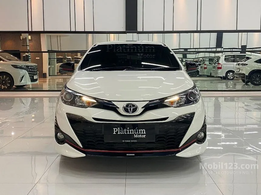 Jual Mobil Toyota Yaris 2018 TRD Sportivo 1.5 di Jawa Barat Automatic Hatchback Putih Rp 215.000.000