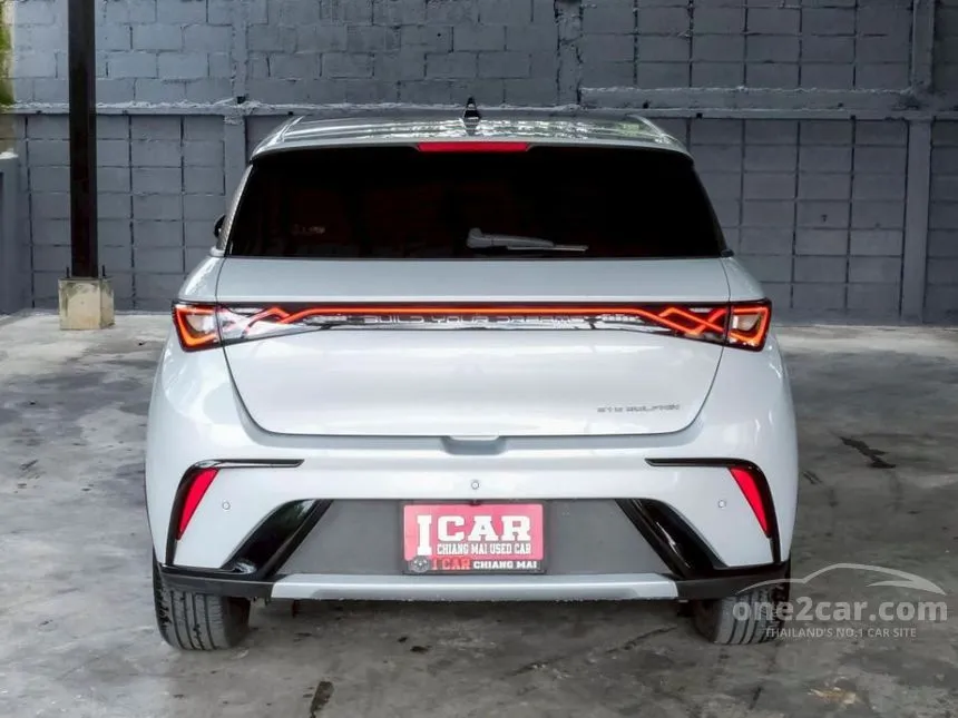 2025 BYD Dolphin Extended Range Hatchback