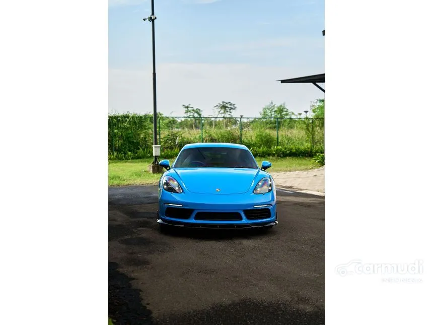 2023 Porsche 718 Cayman Coupe