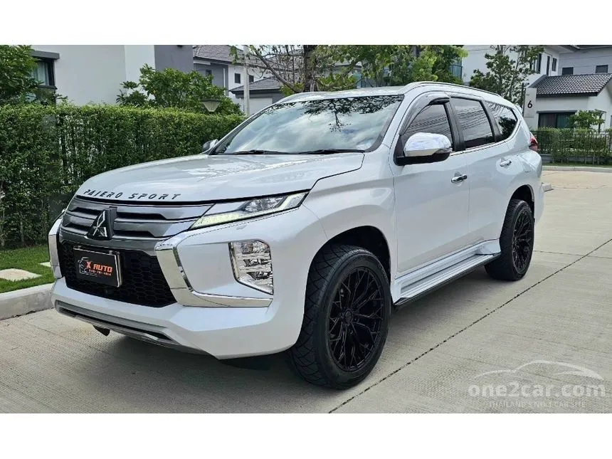 2020 Mitsubishi PAJERO SPORT GT SUV