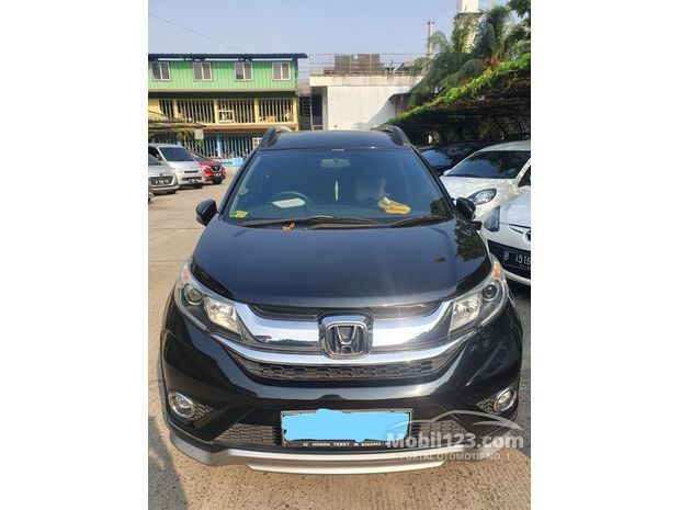 Honda Br-v E Prestige Mobil bekas dijual di Indonesia 