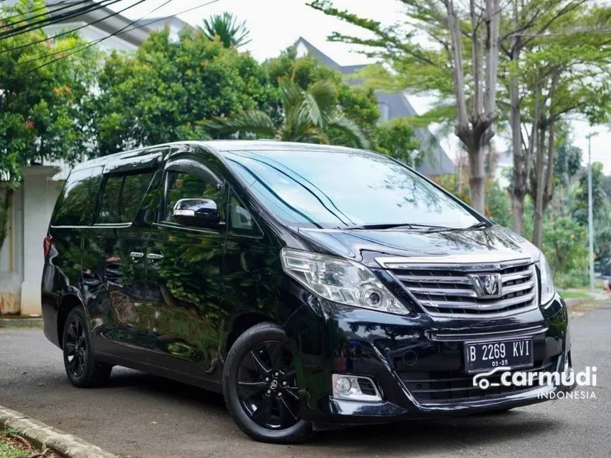 2013 Toyota Alphard G MPV