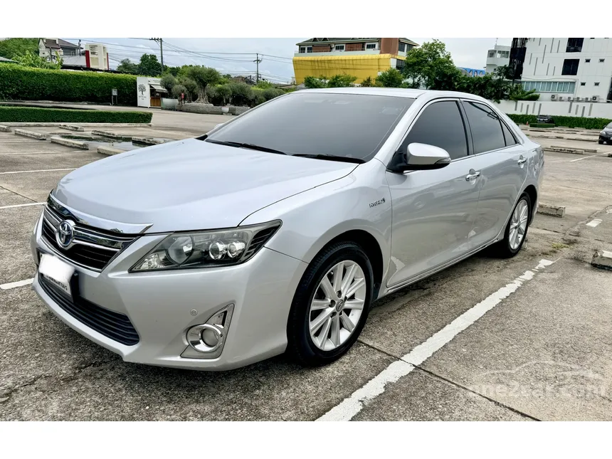 2013 Toyota CAMRY Hybrid DVD Sedan