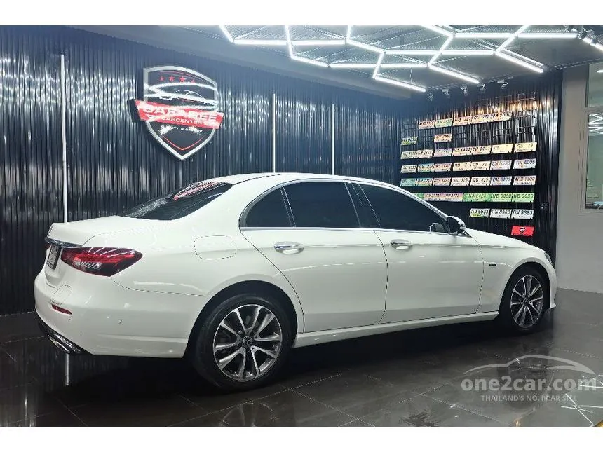 2022 Mercedes-Benz E300 e Avantgarde Sedan