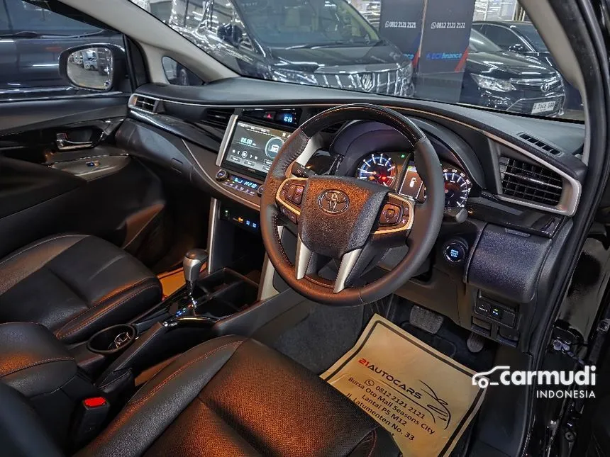 2021 Toyota Kijang Innova Venturer MPV