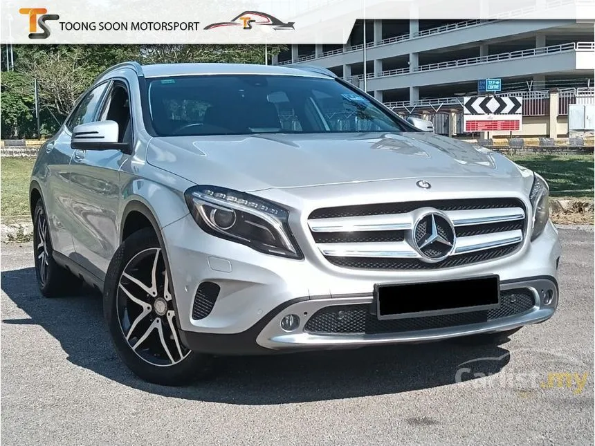 2014 Mercedes-Benz GLA200 SUV