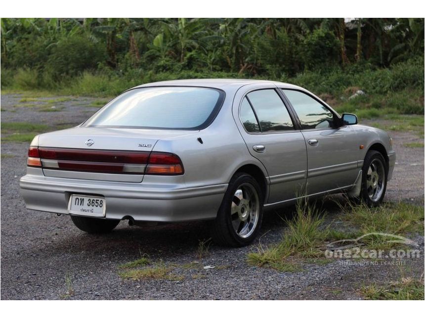 Nissan cefiro 1997