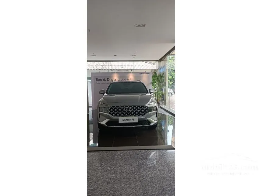 Jual Mobil Hyundai Santa Fe 2024 CRDi Signature 2.2 di DKI Jakarta Automatic SUV Lainnya Rp 759.000.000