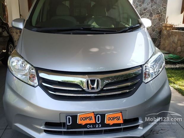  Honda Freed Mobil Bekas Baru dijual di Bandung Jawa 